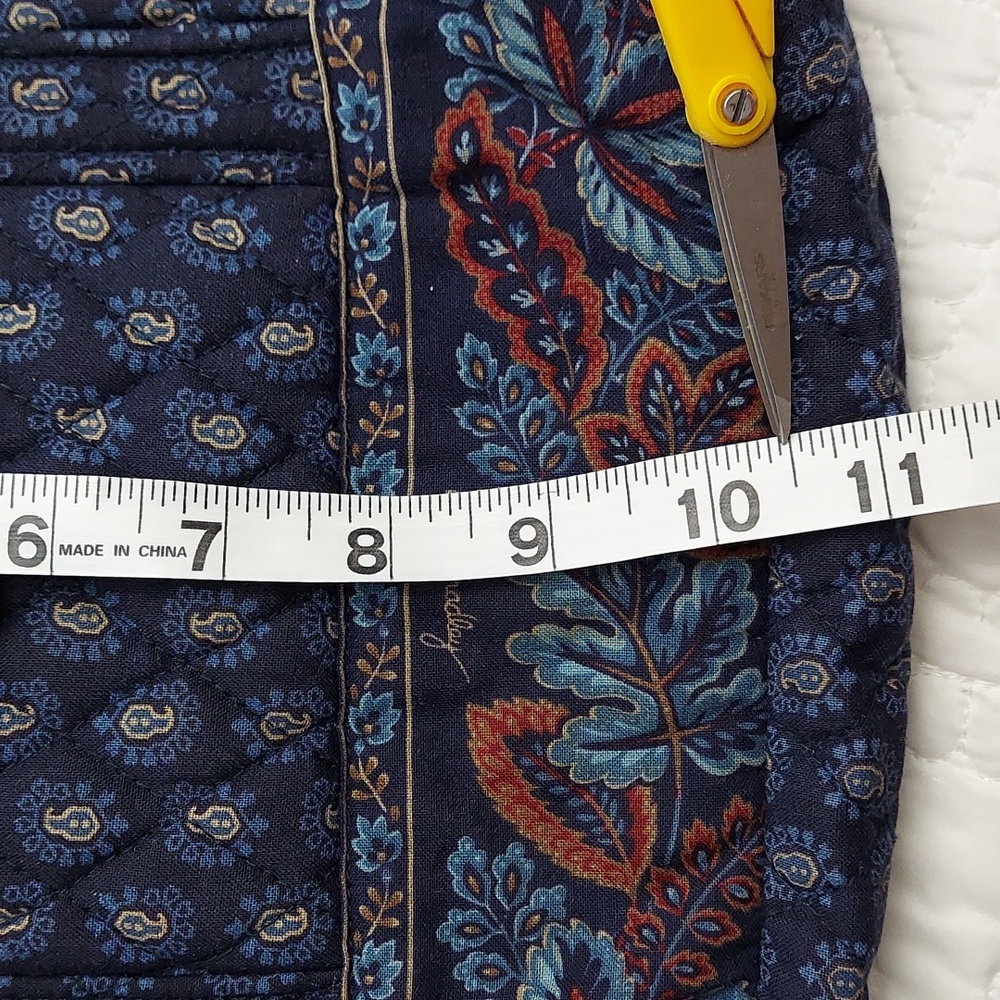 Vintage Vera Bradley Classic Navy Autumn Leaves and Paisley Quilted Shoulder Bag - Picture 9 of 10